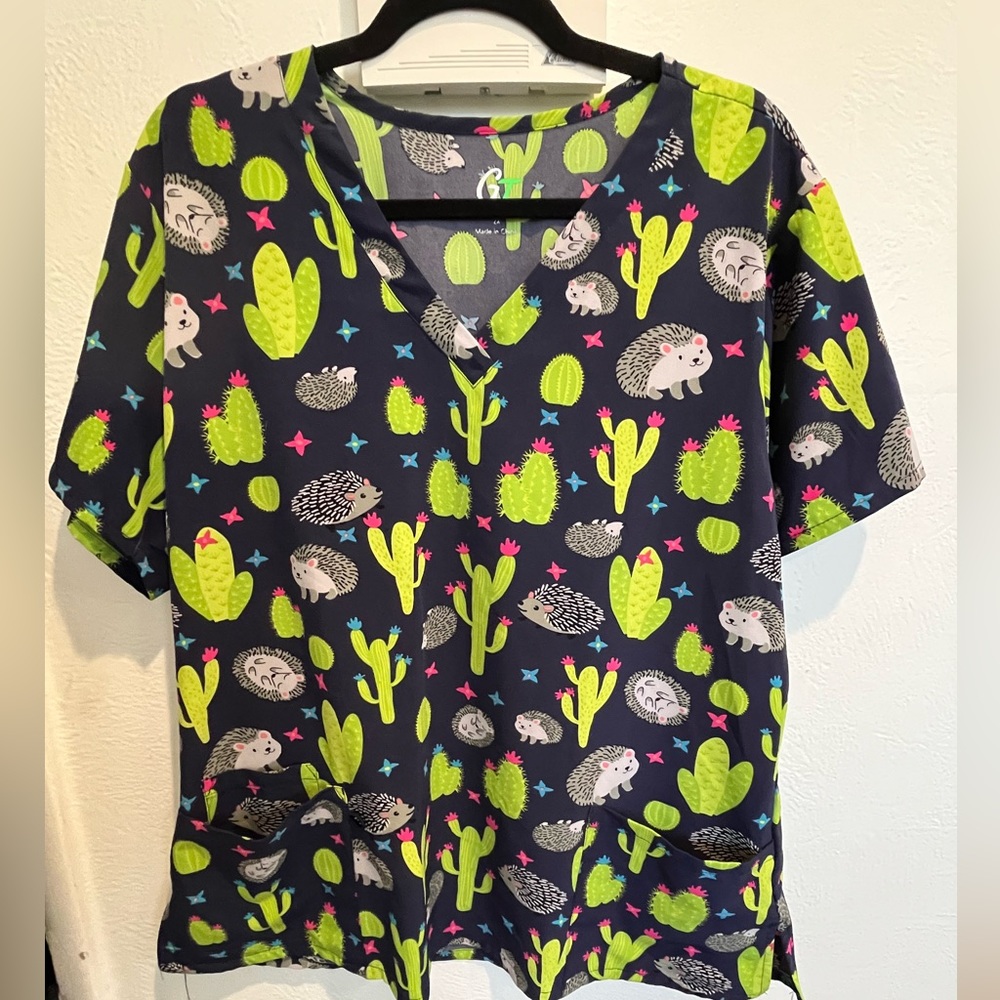 Women’s Scrub Top